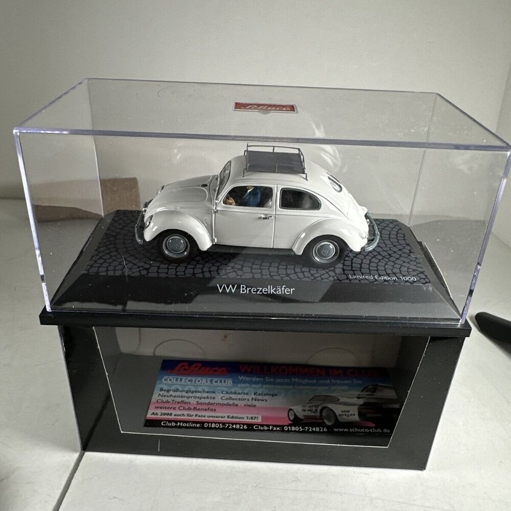 Schuco VW White Brezelkafer “Taxi” 2008